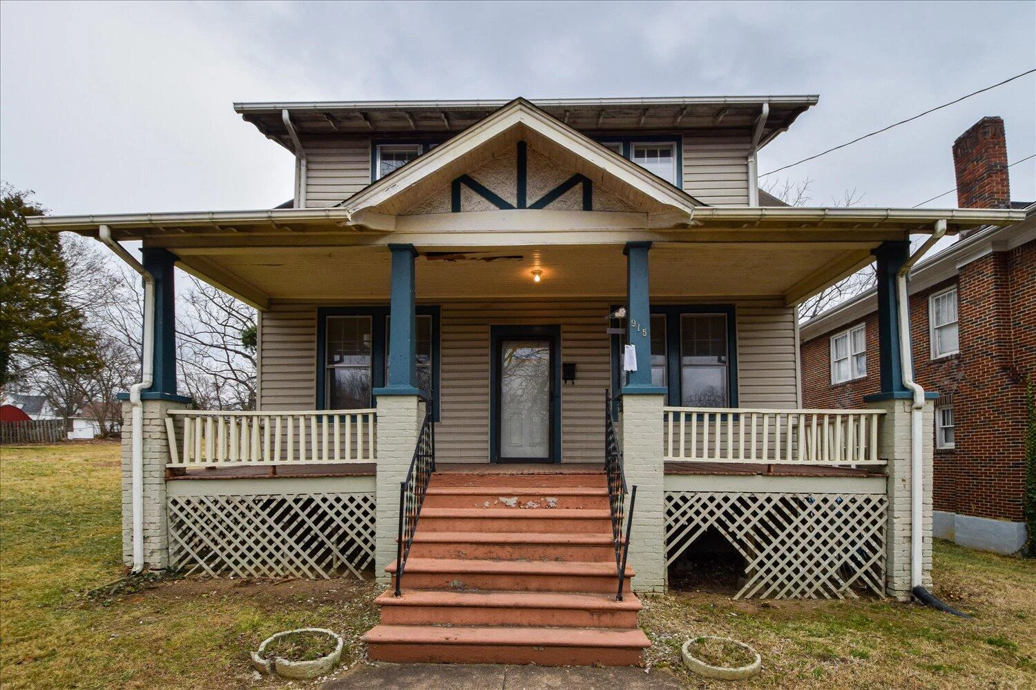 915 Lafayette BLVD