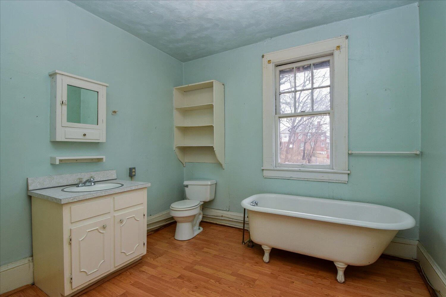 915 Lafayette BLVD - Photo 18