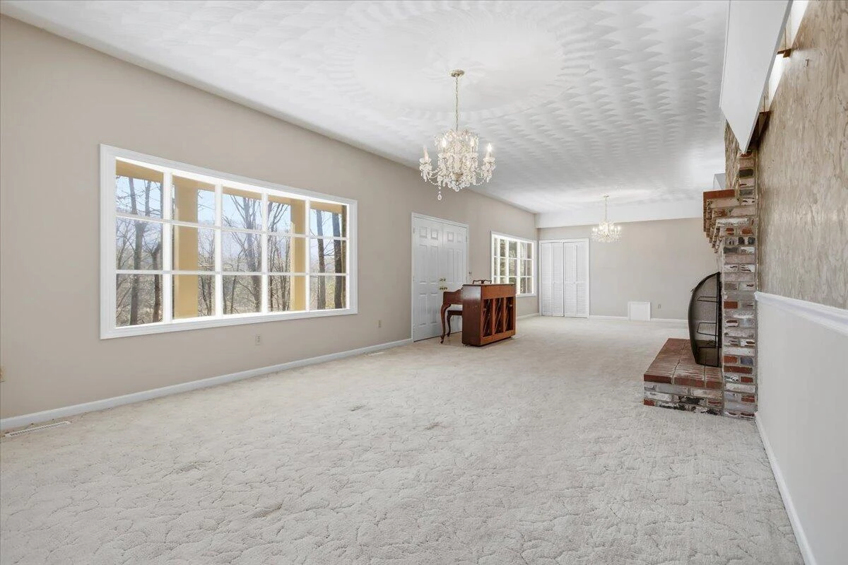 5885 Bent Mountain RD - Photo 14