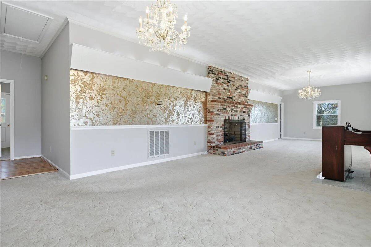 5885 Bent Mountain RD - Photo 15