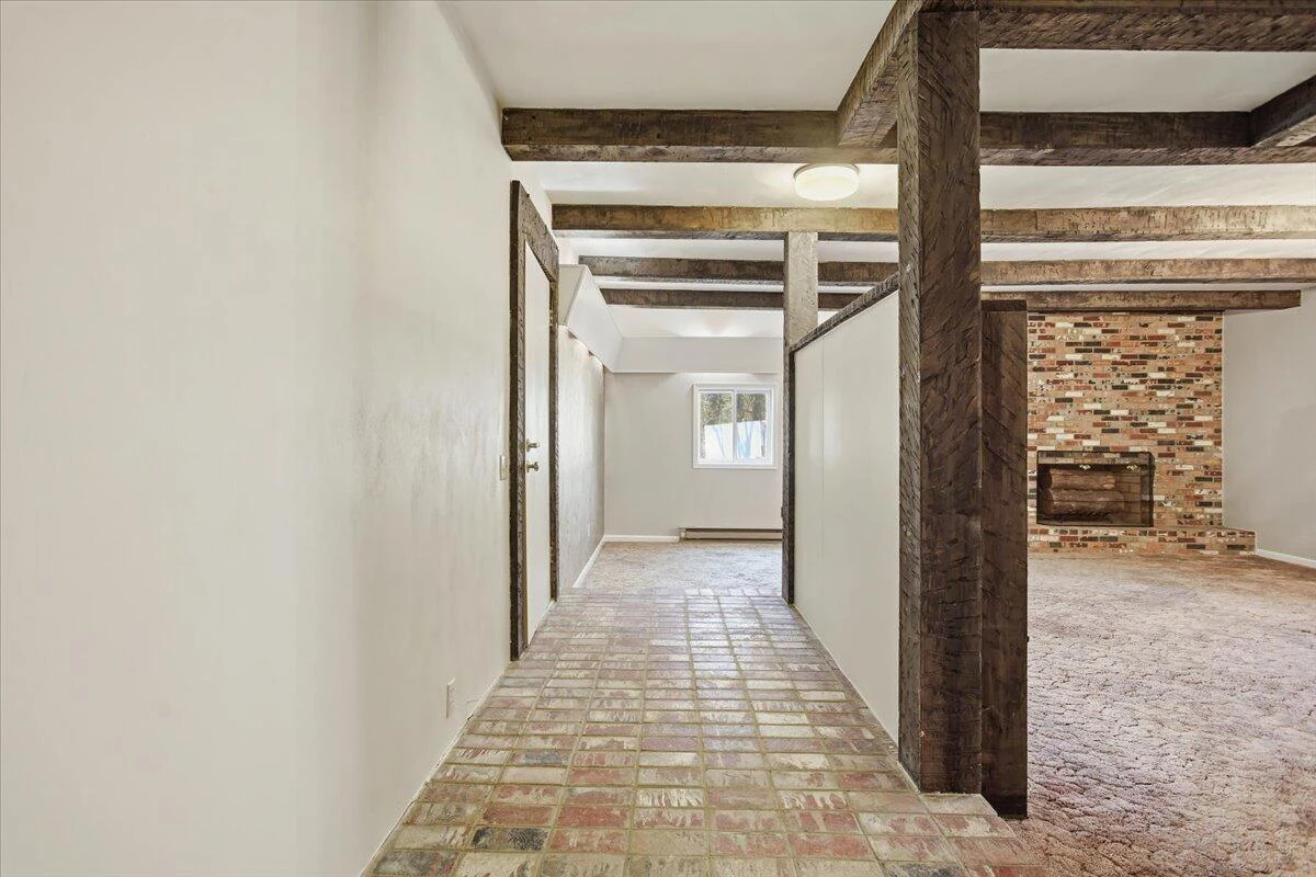 5885 Bent Mountain RD - Photo 36