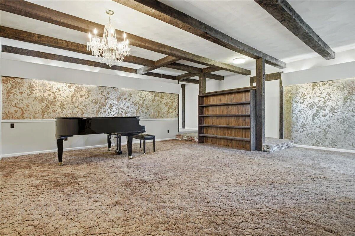 5885 Bent Mountain RD - Photo 39