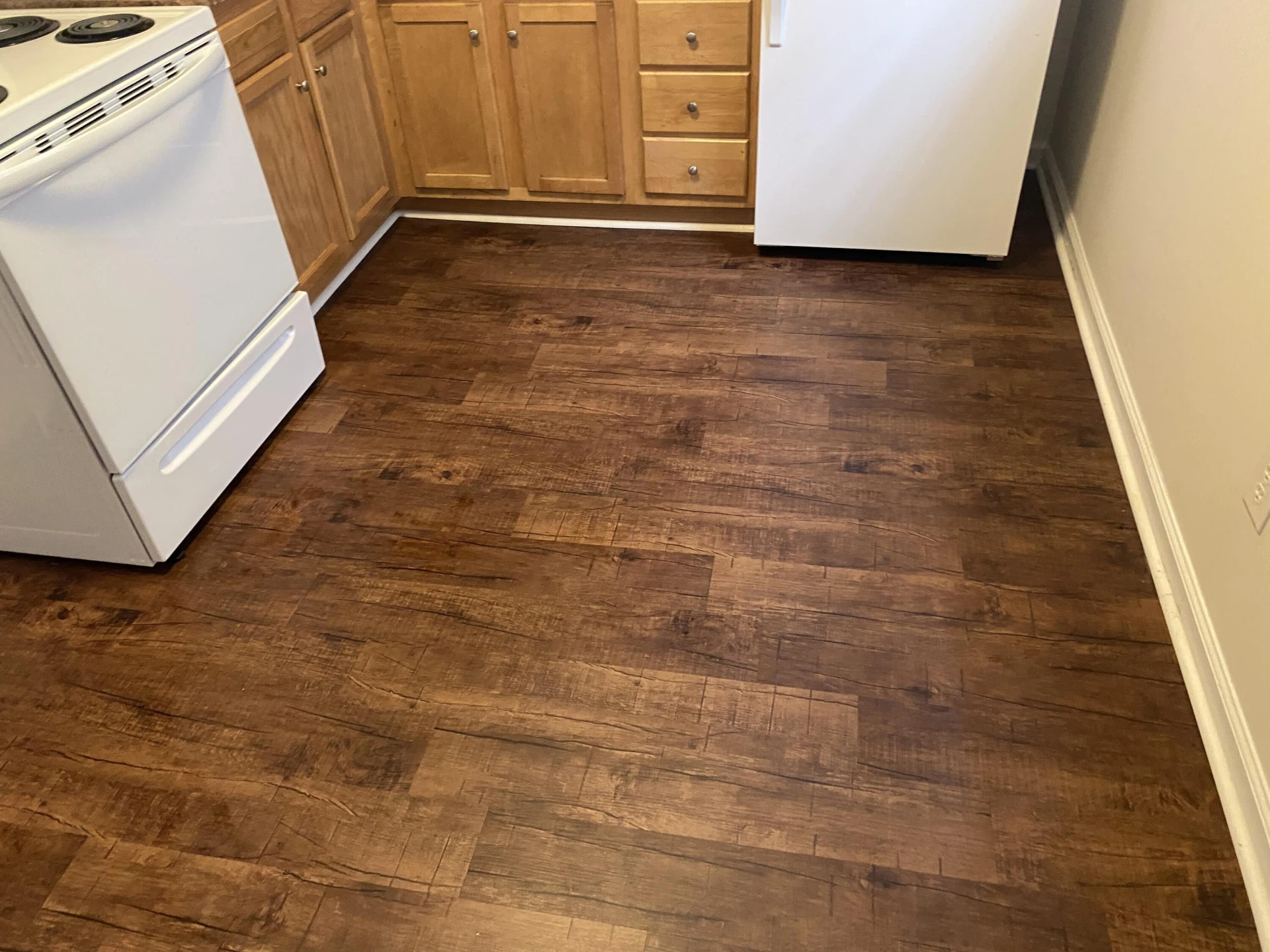 330 Maddock AVE - Photo 24