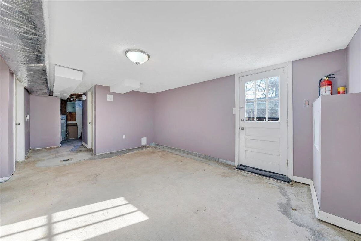 2346 Berkley AVE - Photo 23