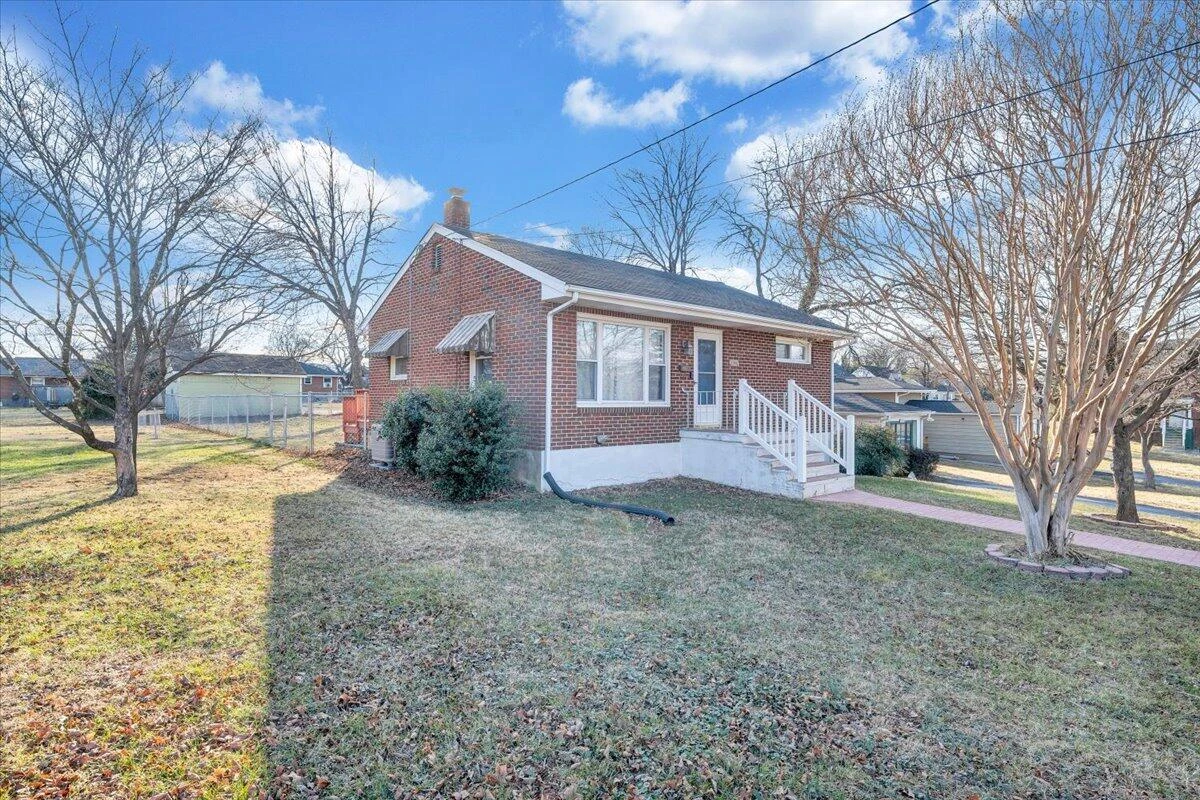2346 Berkley AVE - Photo 50