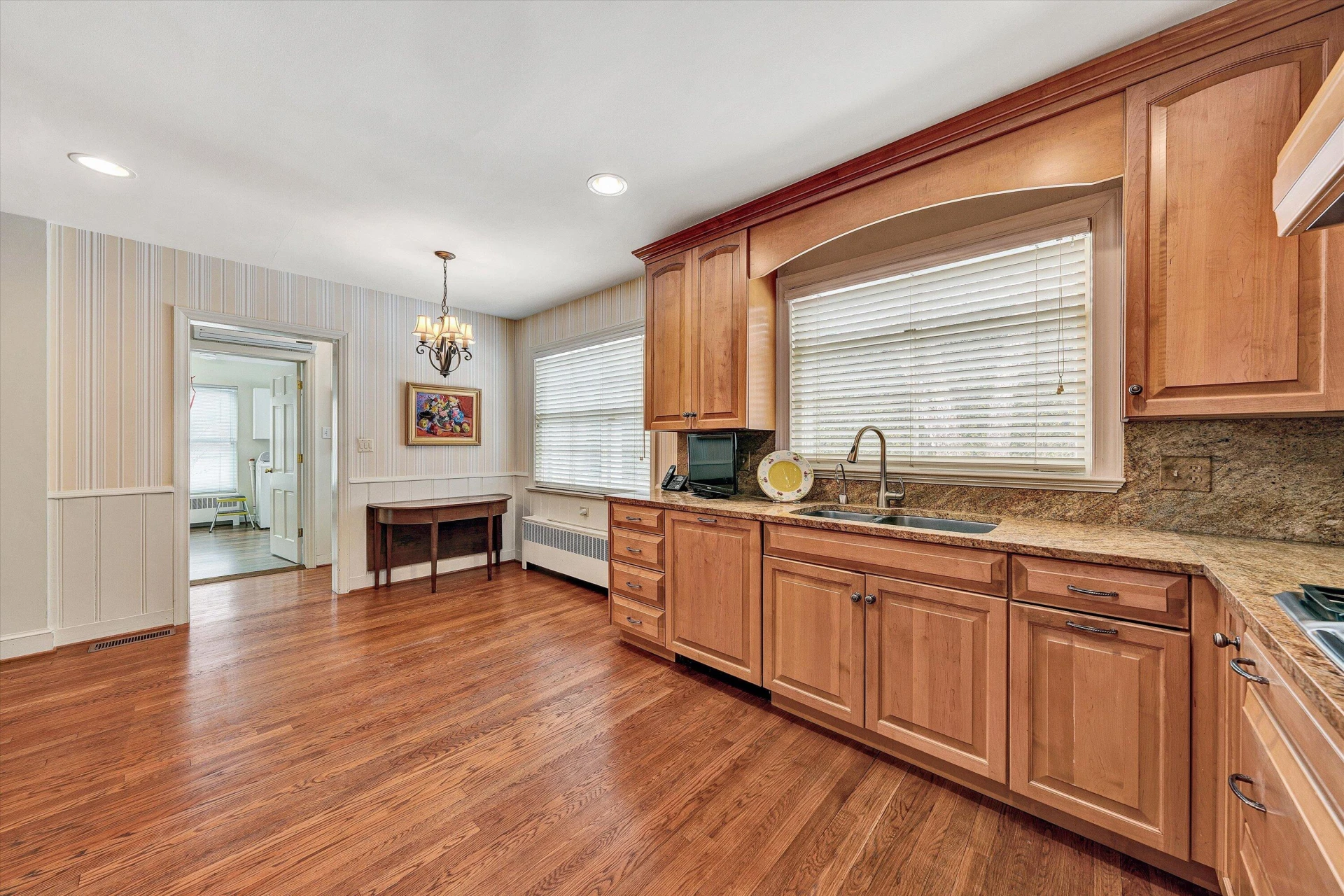 3217 Somerset ST - Photo 17