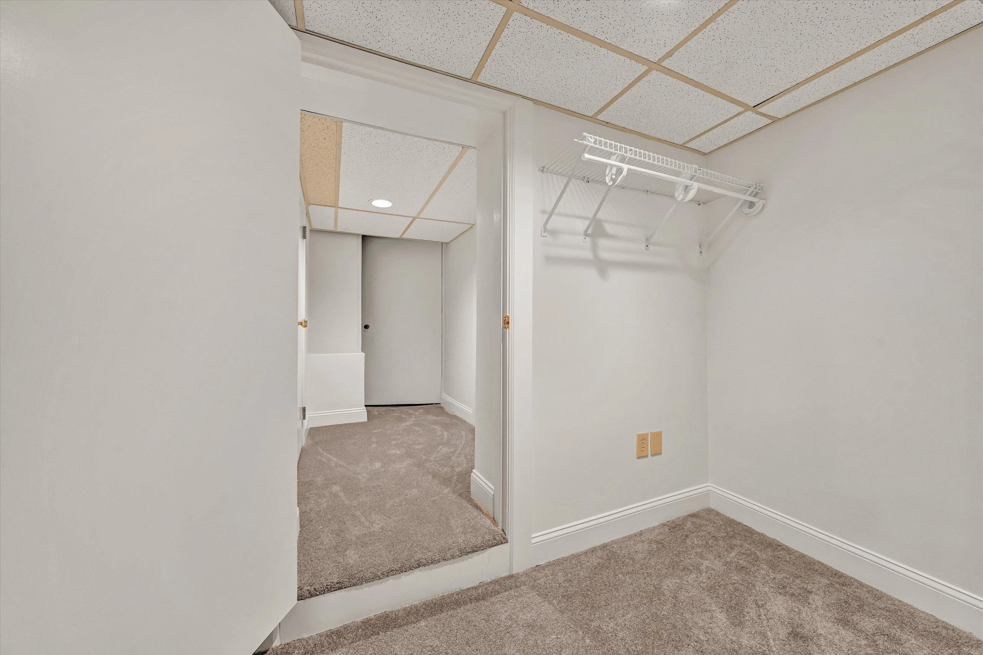 3217 Somerset ST - Photo 58
