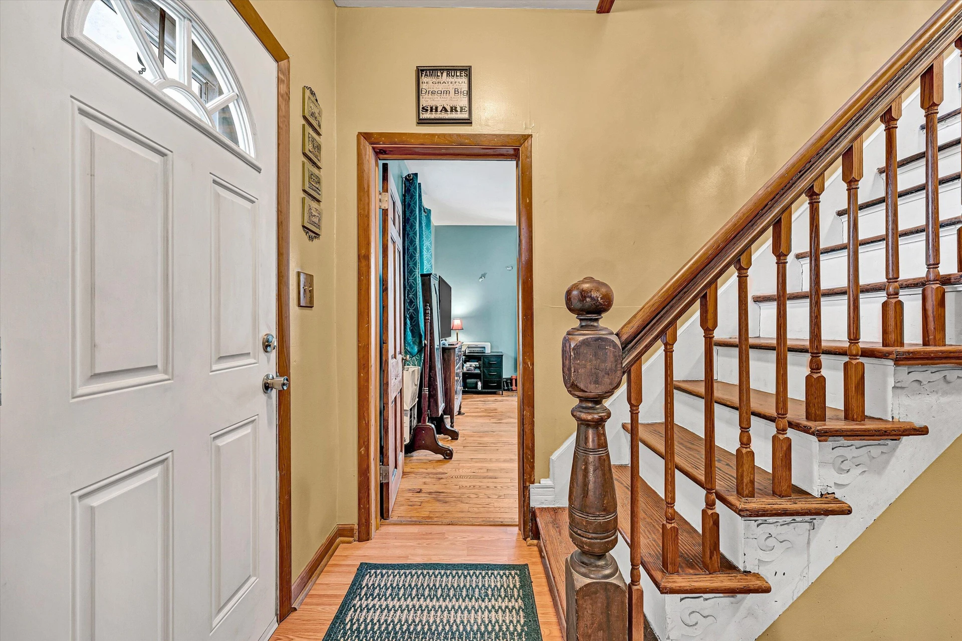 611 Church AVE - Photo 11