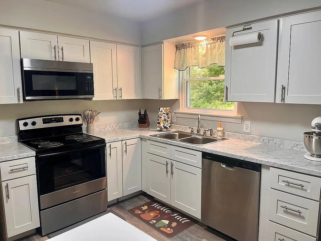 3601 Rolling Hill AVE - Photo 5