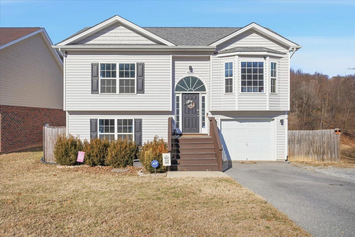 4509 Autumn LN