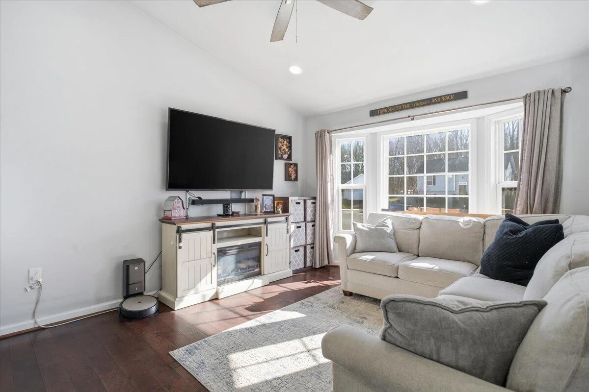 4509 Autumn LN - Photo 5