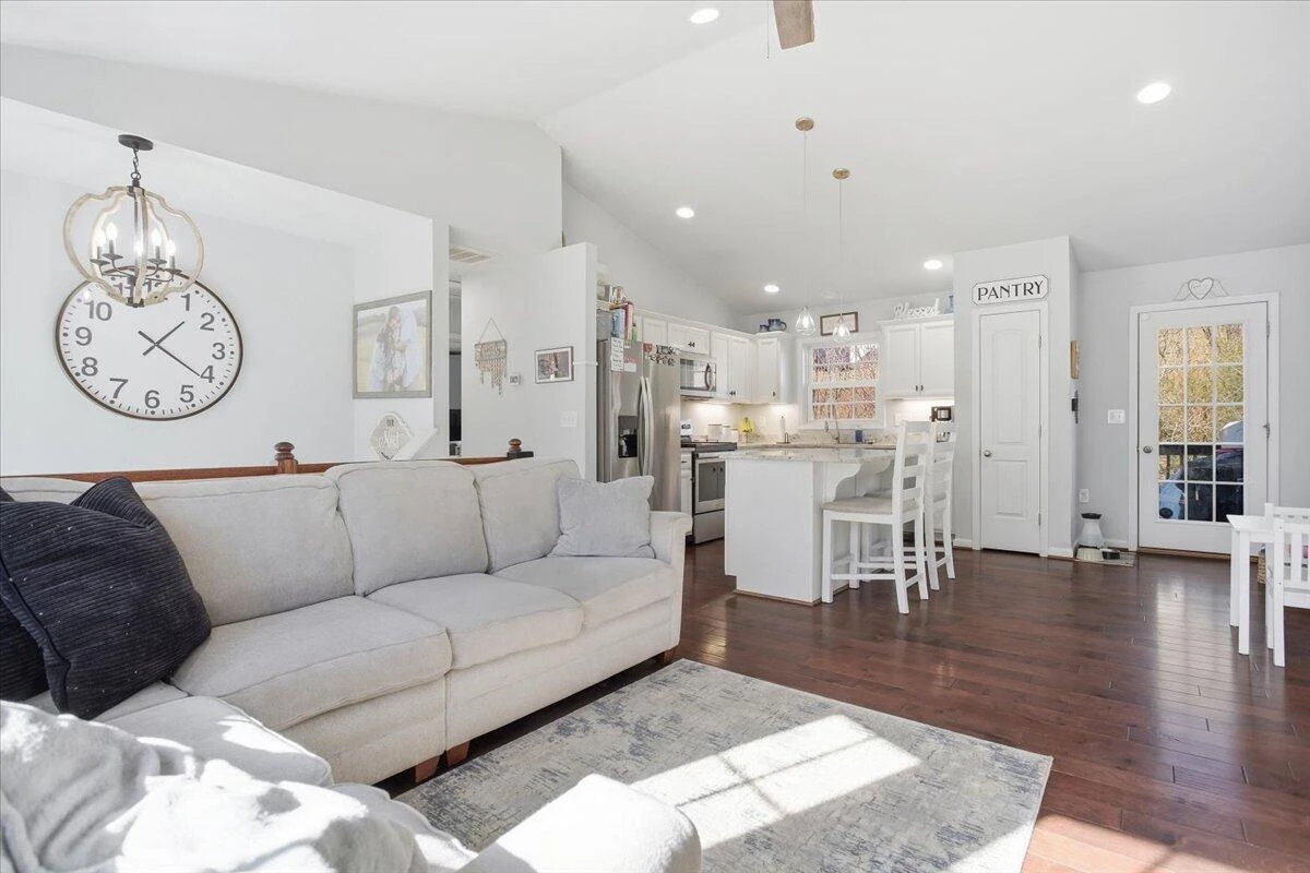 4509 Autumn LN - Photo 6