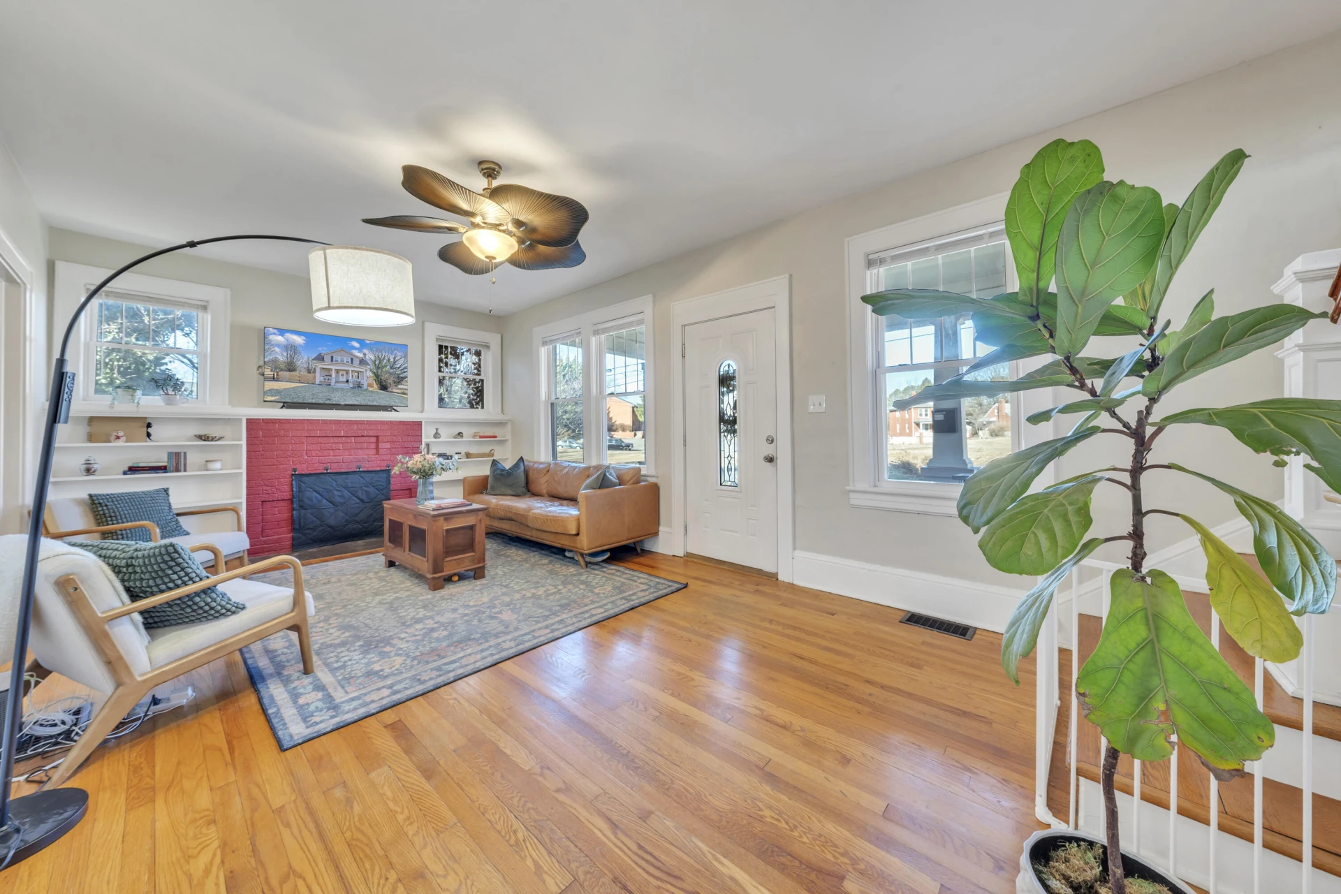 117 Wildhurst AVE - Photo 5