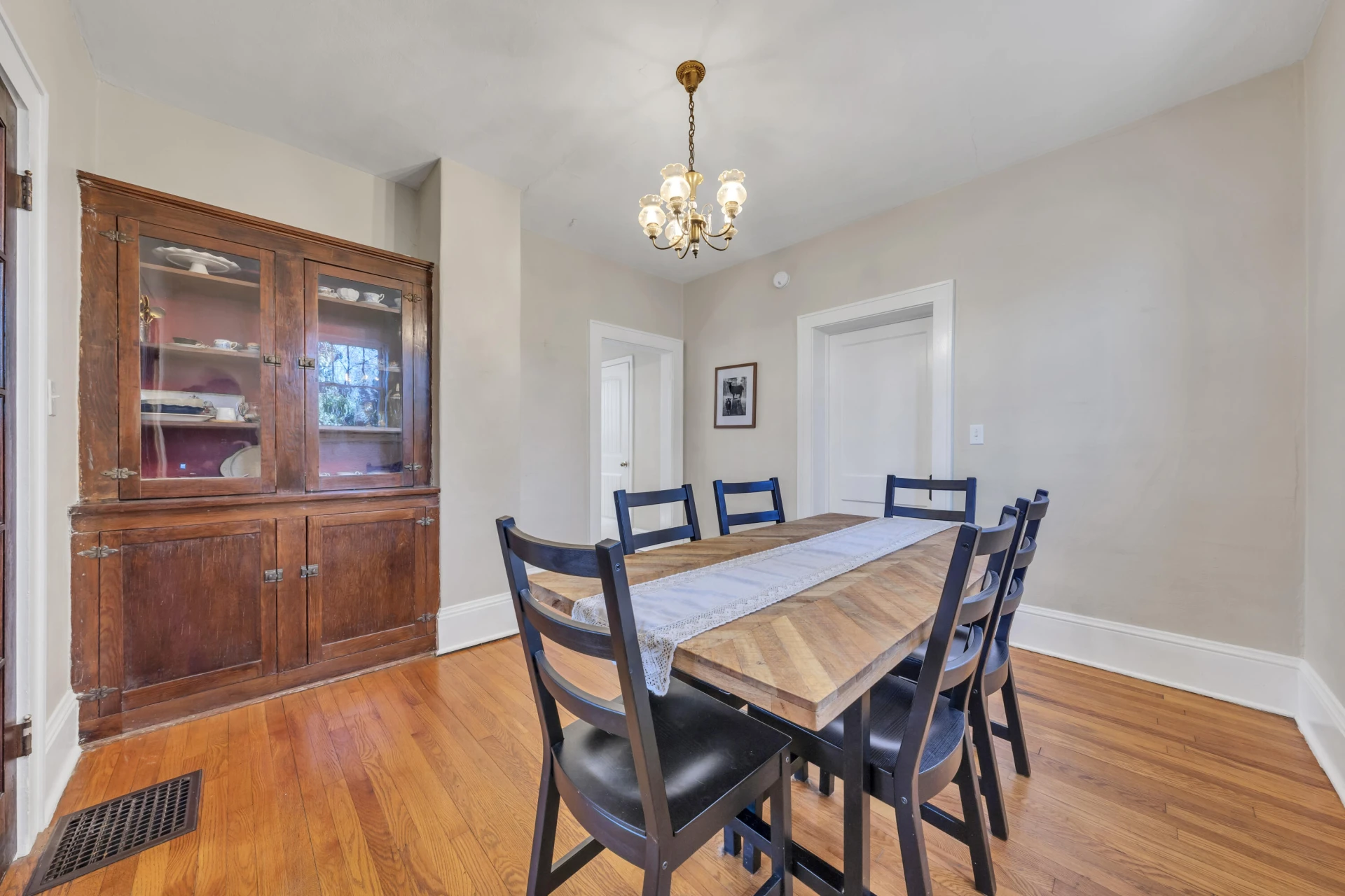 117 Wildhurst AVE - Photo 8