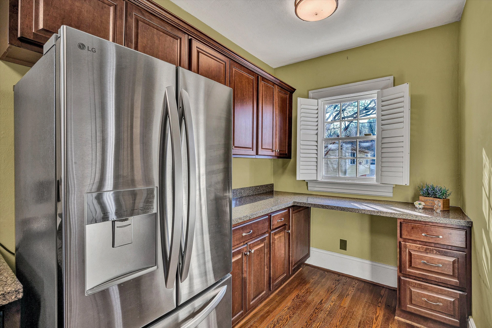 1428 Sherwood AVE - Photo 18