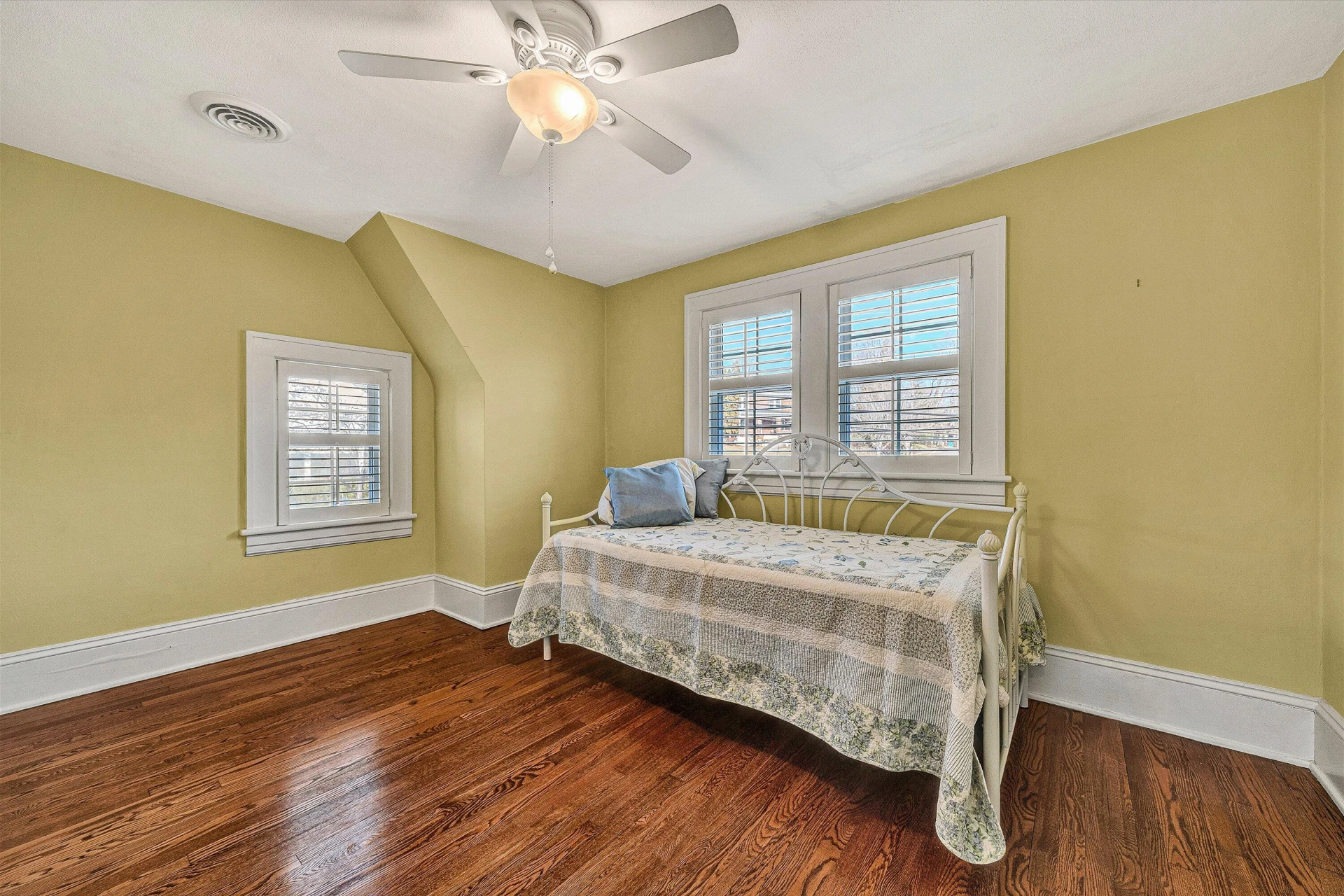 1428 Sherwood AVE - Photo 27