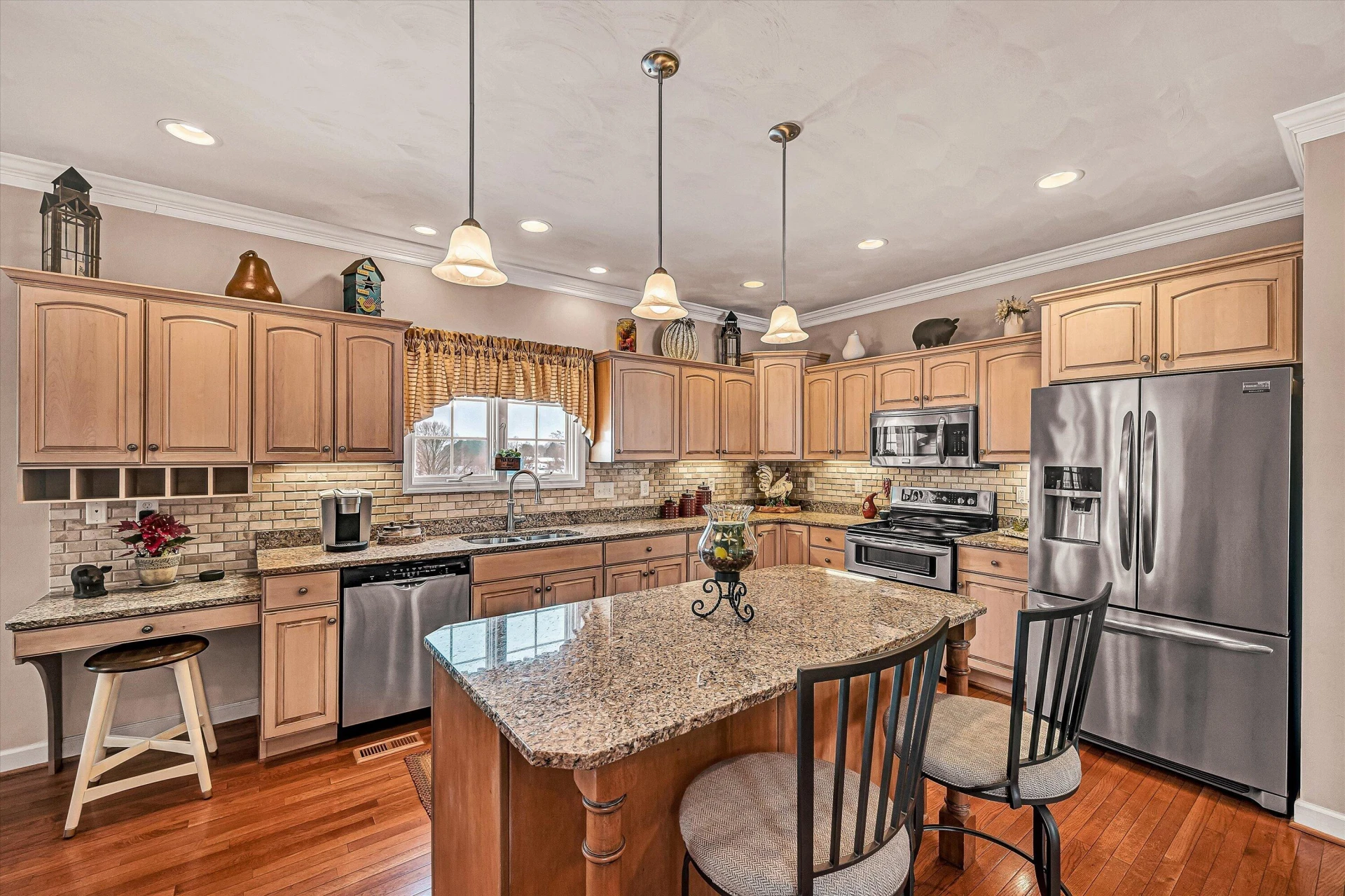 2120 River Oaks DR - Photo 22