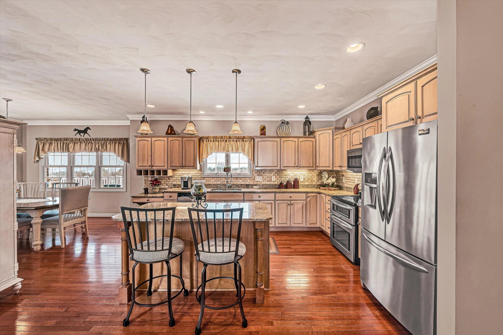 2120 River Oaks DR - Photo 23
