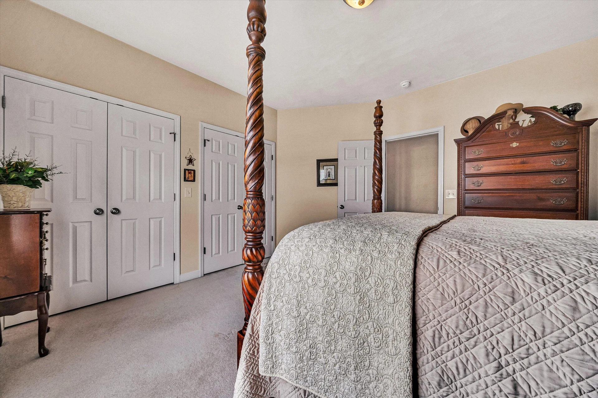 2120 River Oaks DR - Photo 45