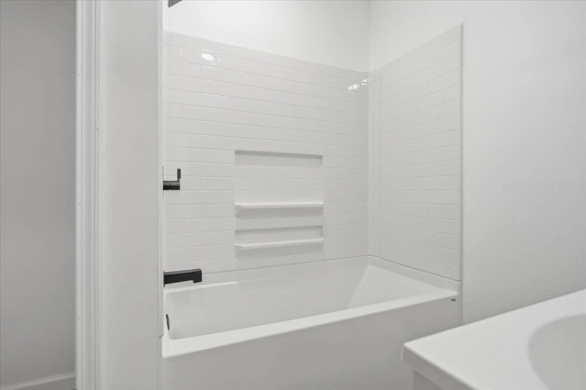 1326 Gilmer AVE - Photo 16
