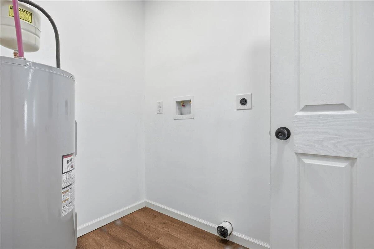 1326 Gilmer AVE - Photo 17