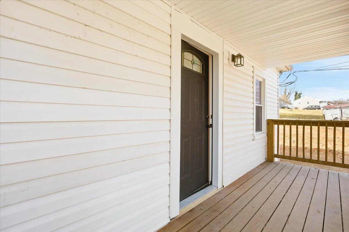 1326 Gilmer AVE - Photo 3