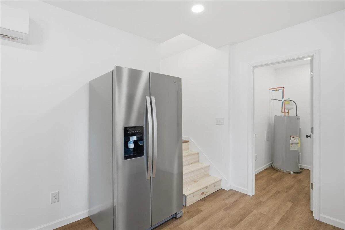 1326 Gilmer AVE - Photo 8