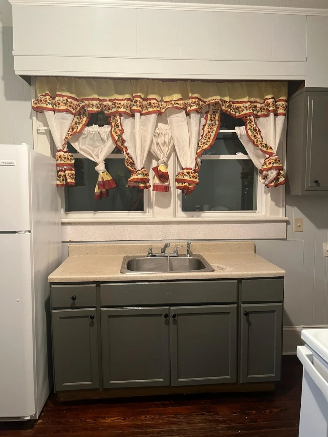 1440 Staunton AVE - Photo 5