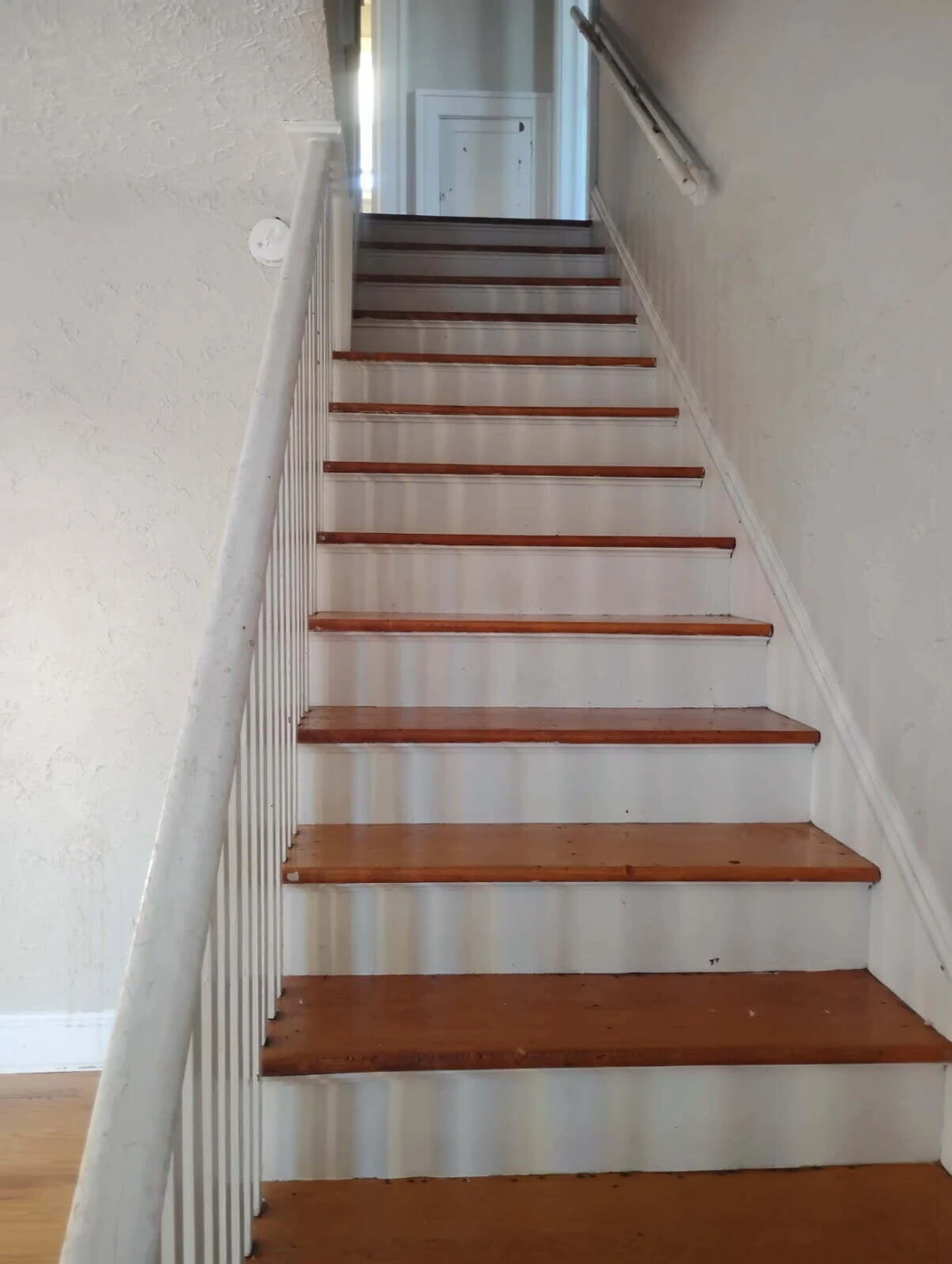 1320 Gilford AVE - Photo 12