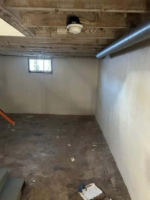 1320 Gilford AVE - Photo 21