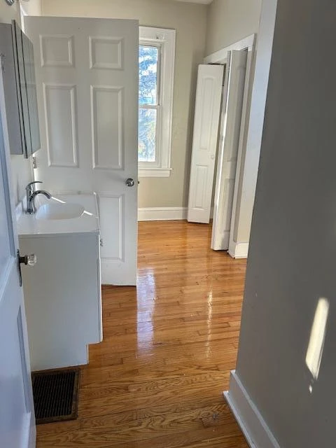 1320 Gilford AVE - Photo 8