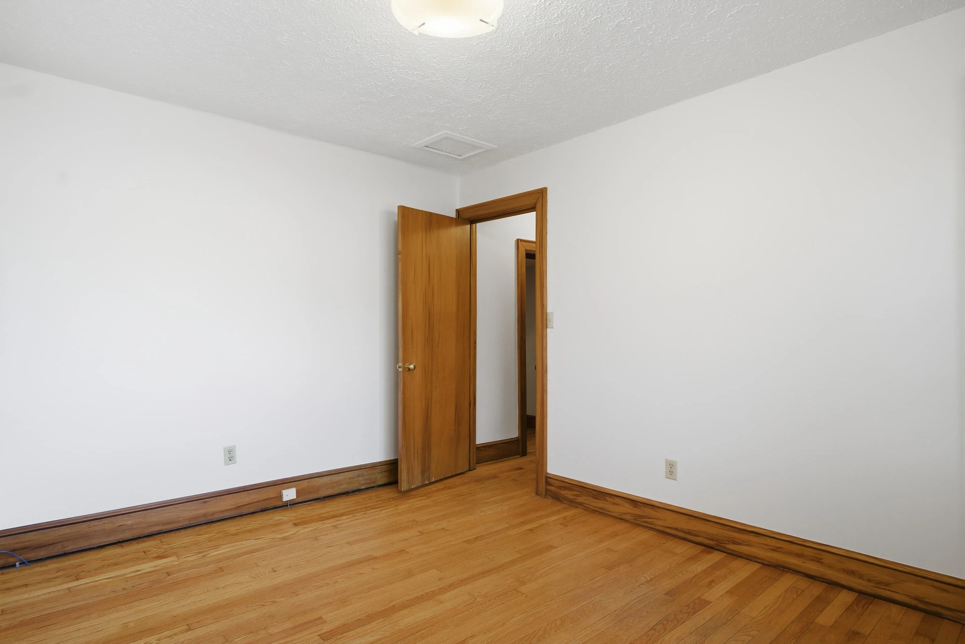 7 Radford ST - Photo 23