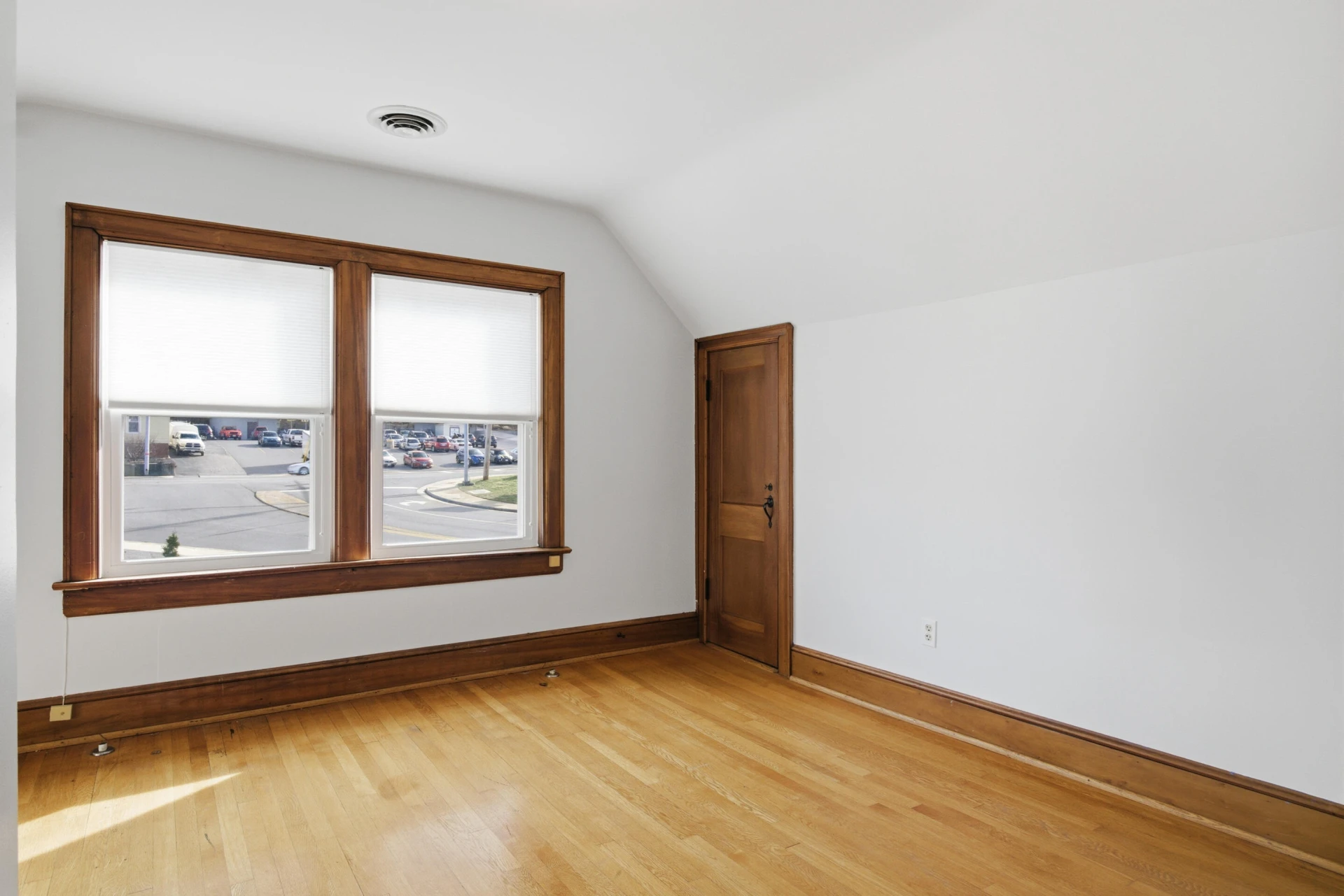 7 Radford ST - Photo 32