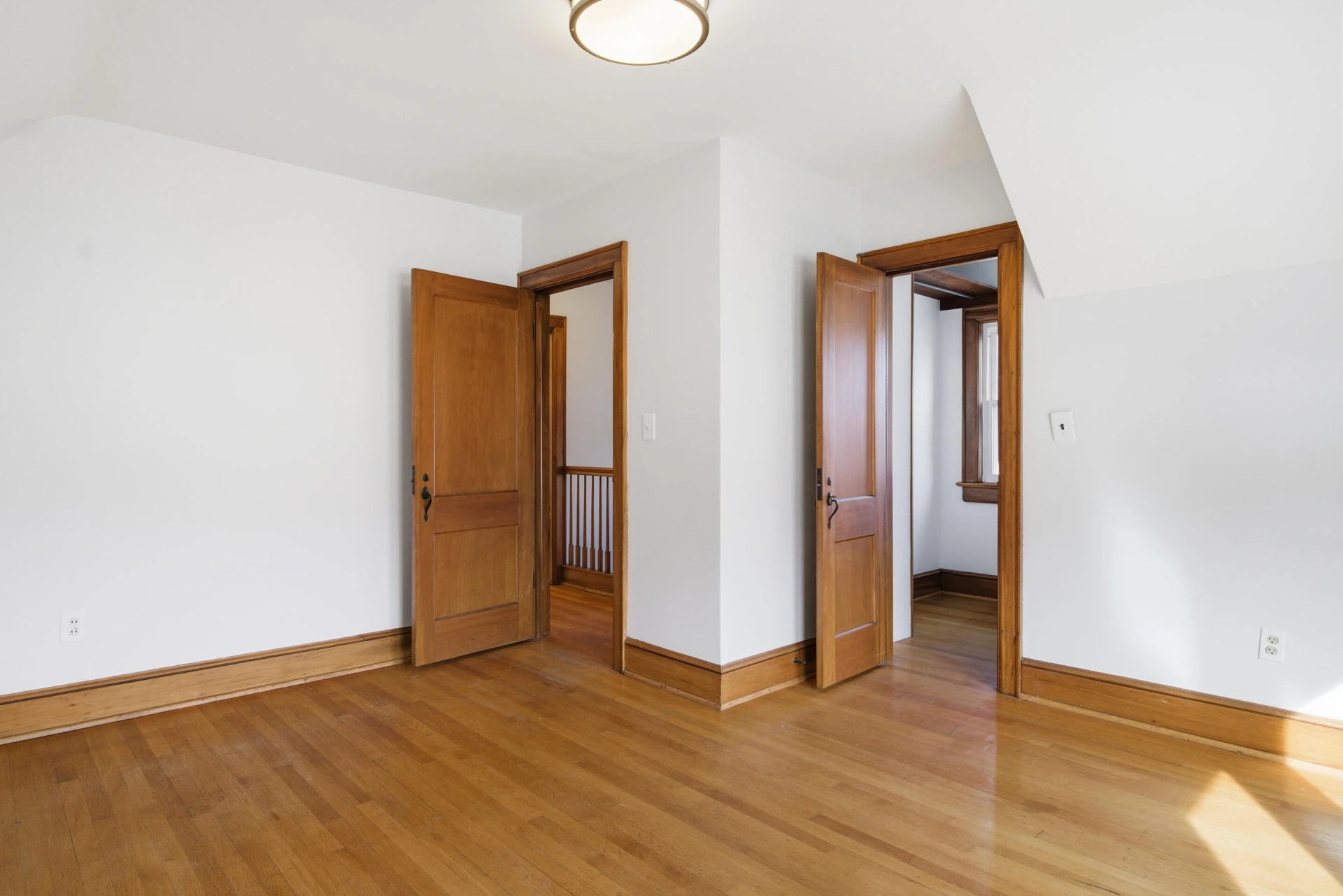 7 Radford ST - Photo 33