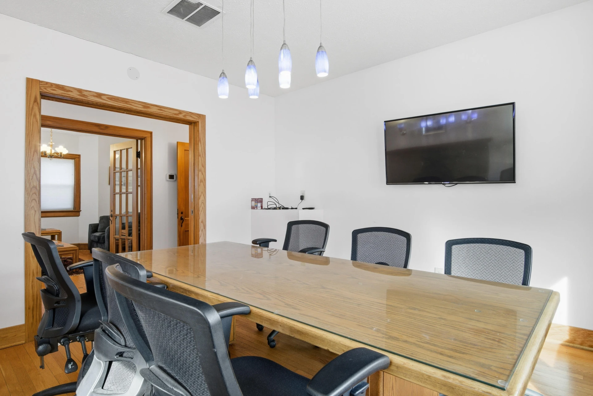 7 Radford ST - Photo 9