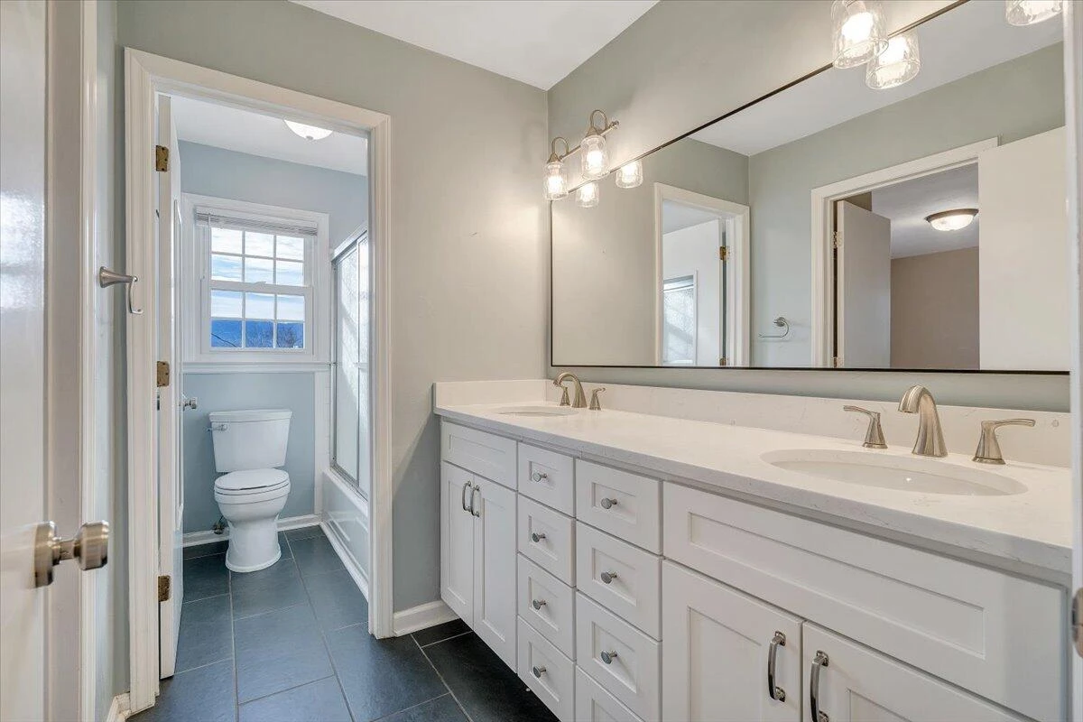 2718 Fletcher ST - Photo 23