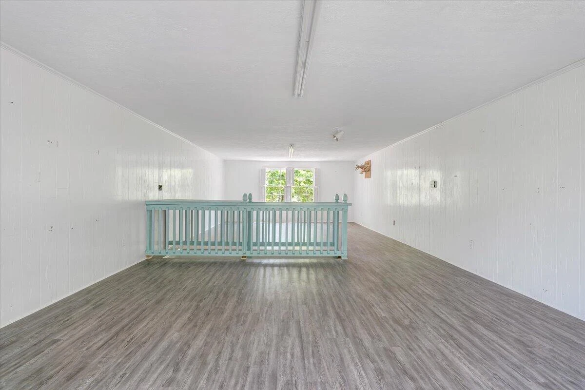 2011 Spencer-Preston RD - Photo 112