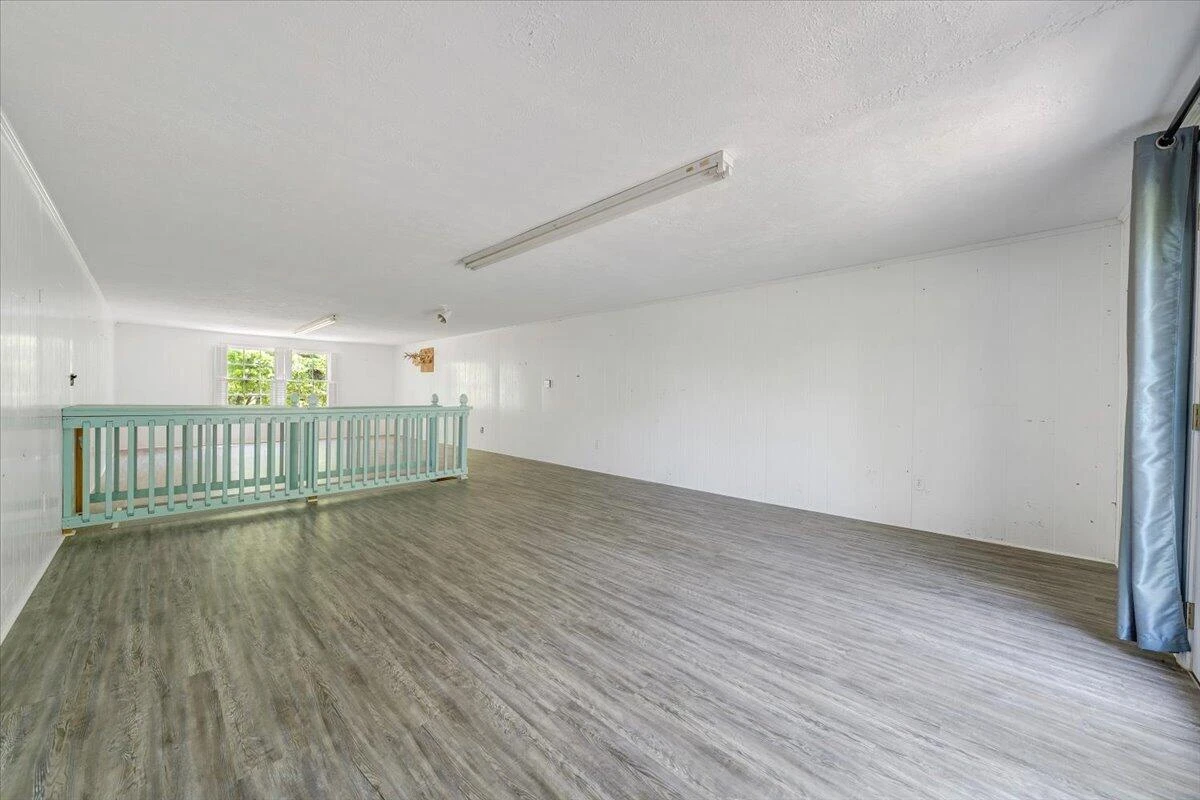 2011 Spencer-Preston RD - Photo 113