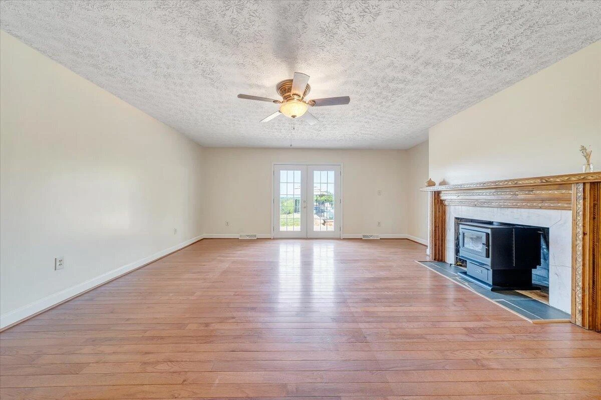2011 Spencer-Preston RD - Photo 14