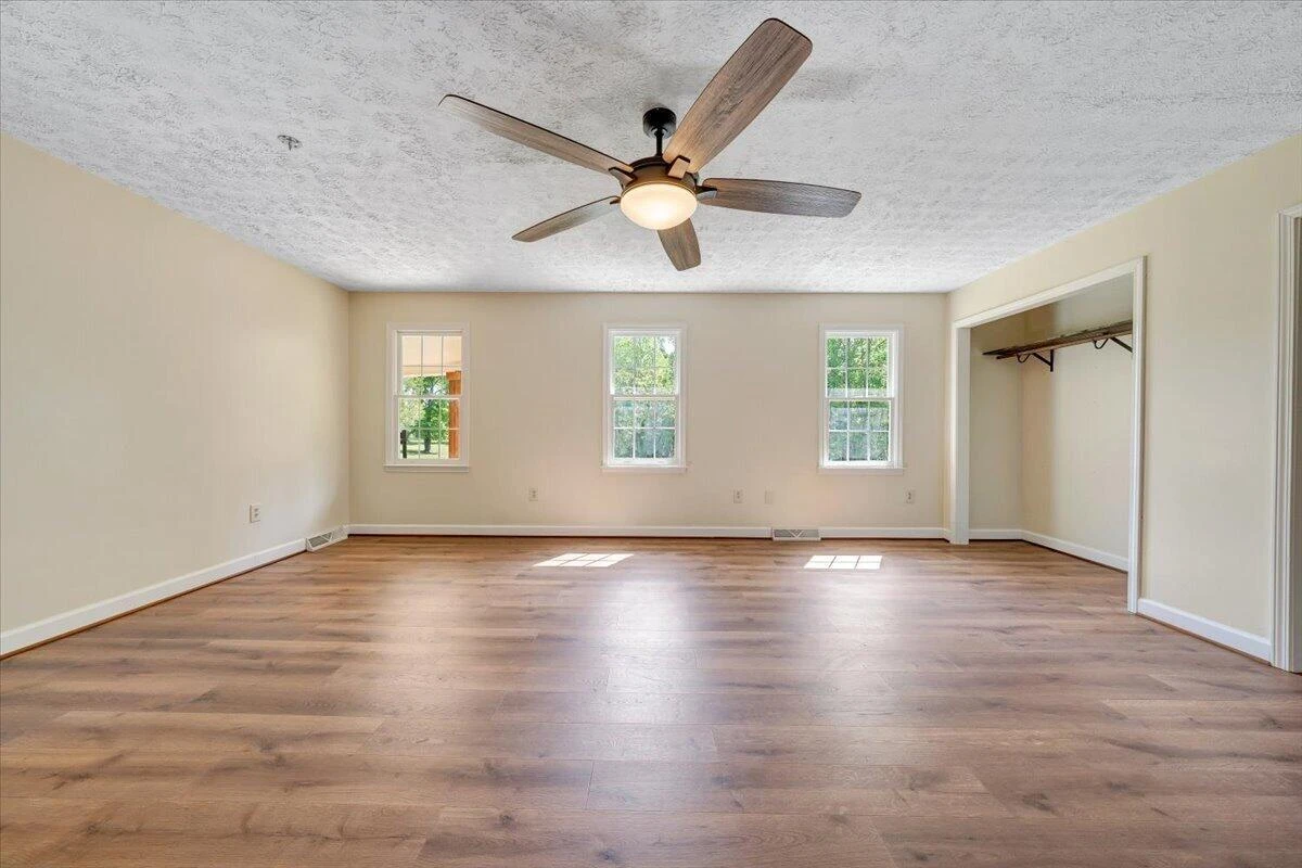 2011 Spencer-Preston RD - Photo 52