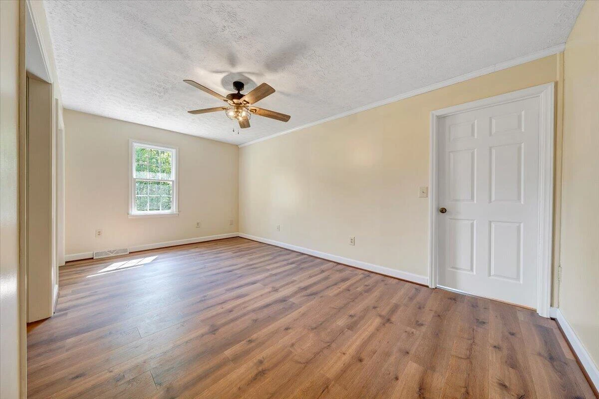 2011 Spencer-Preston RD - Photo 54