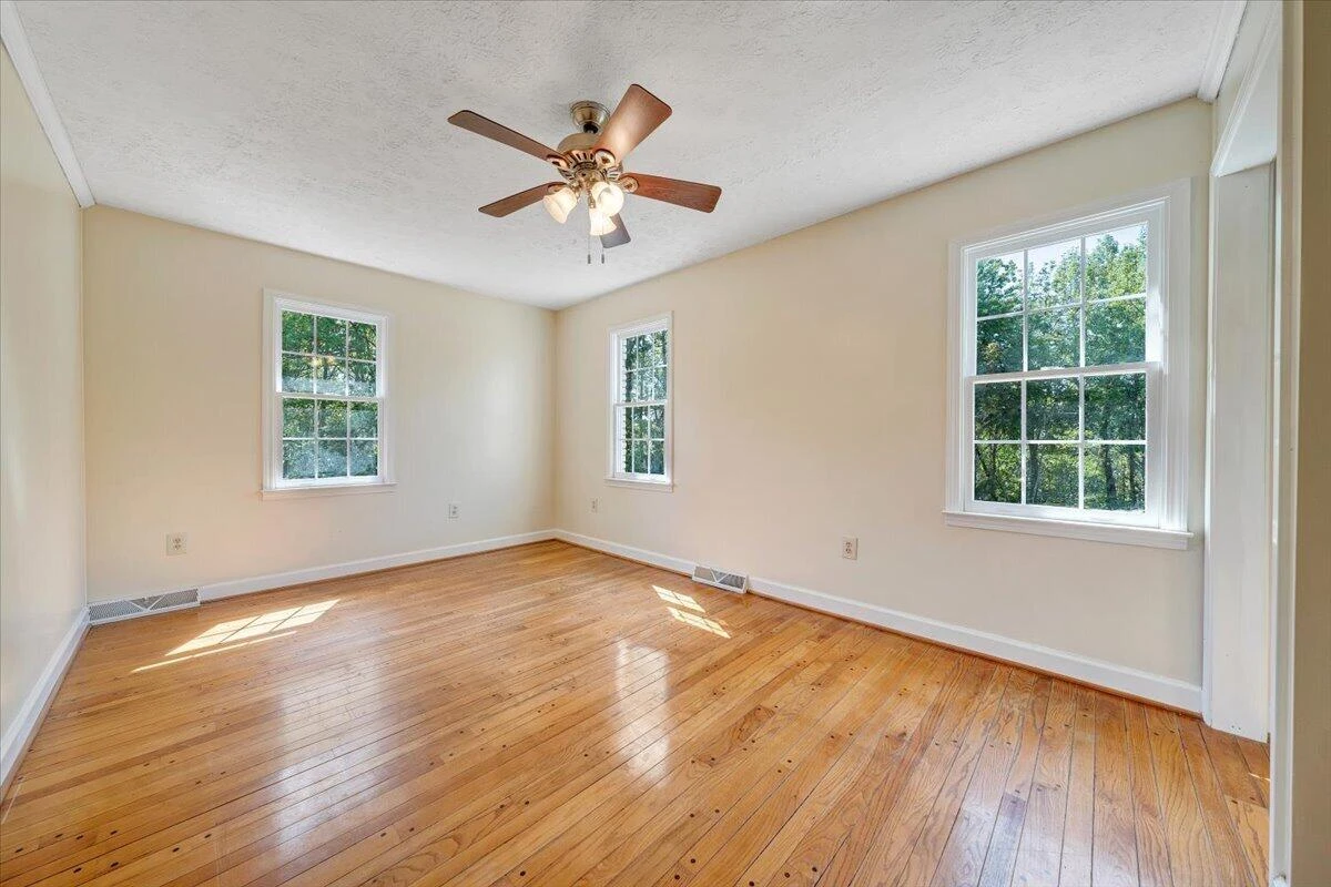 2011 Spencer-Preston RD - Photo 58