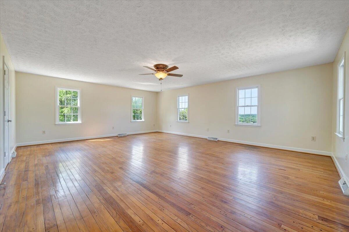 2011 Spencer-Preston RD - Photo 64