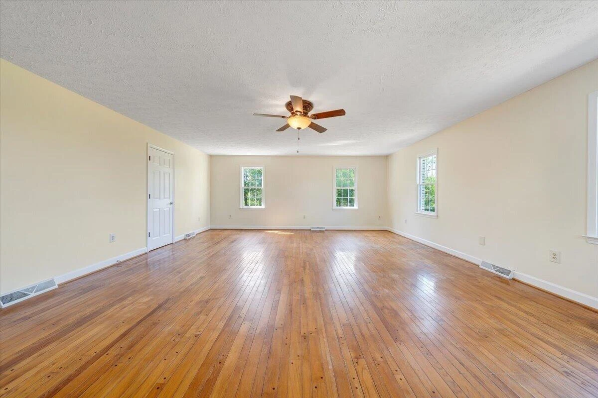 2011 Spencer-Preston RD - Photo 66
