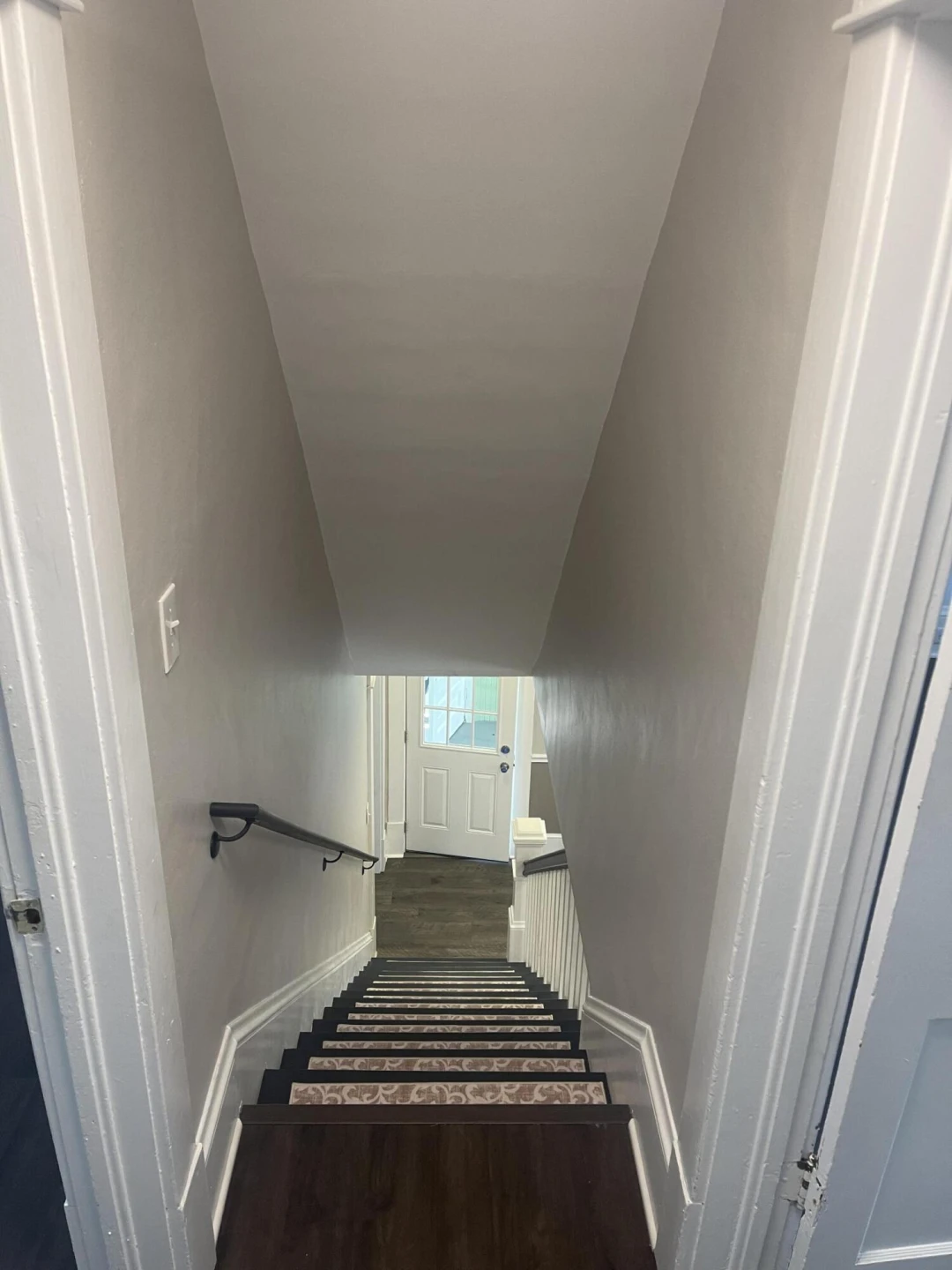 216 Augusta AVE - Photo 14
