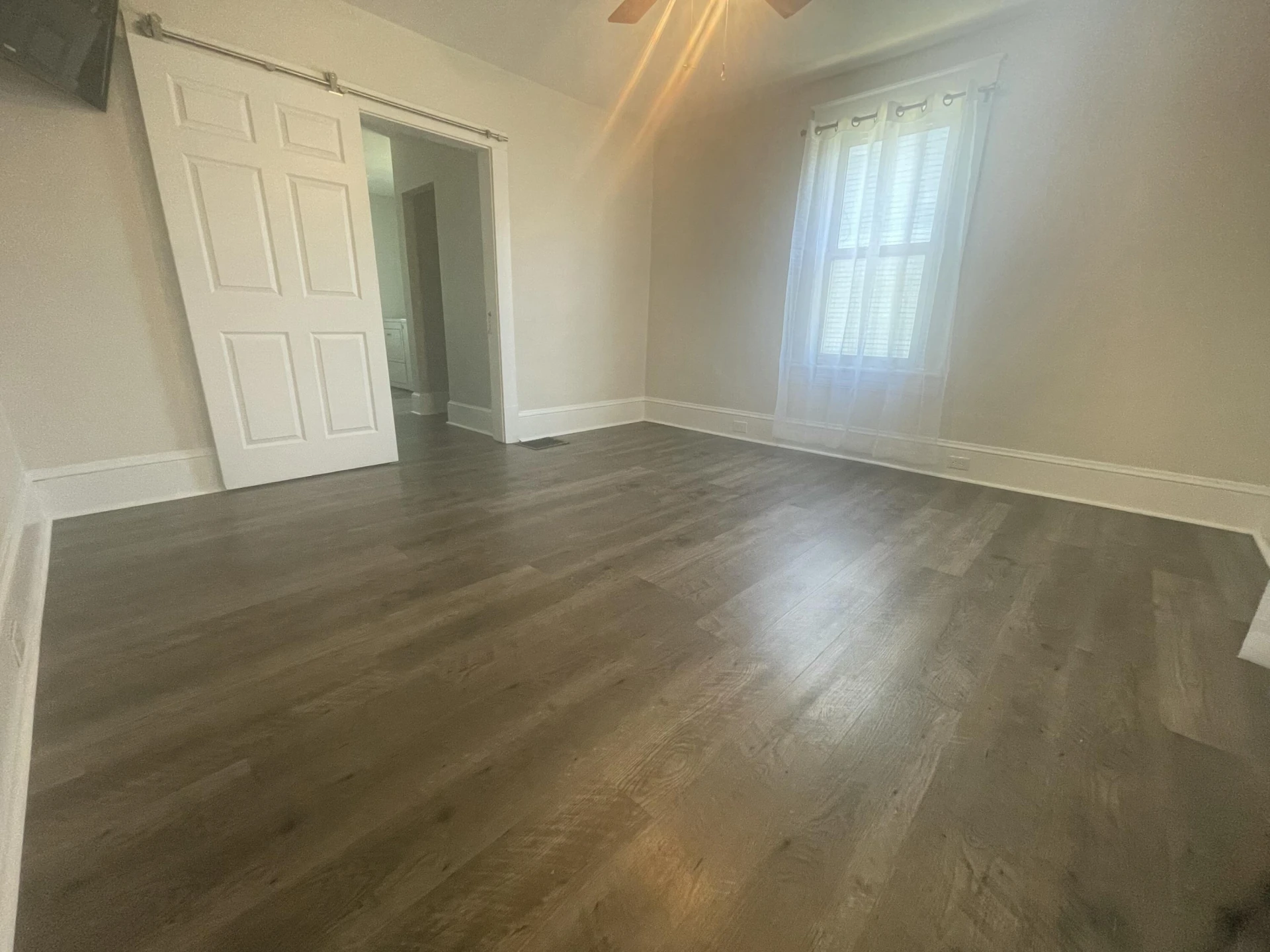 216 Augusta AVE - Photo 38