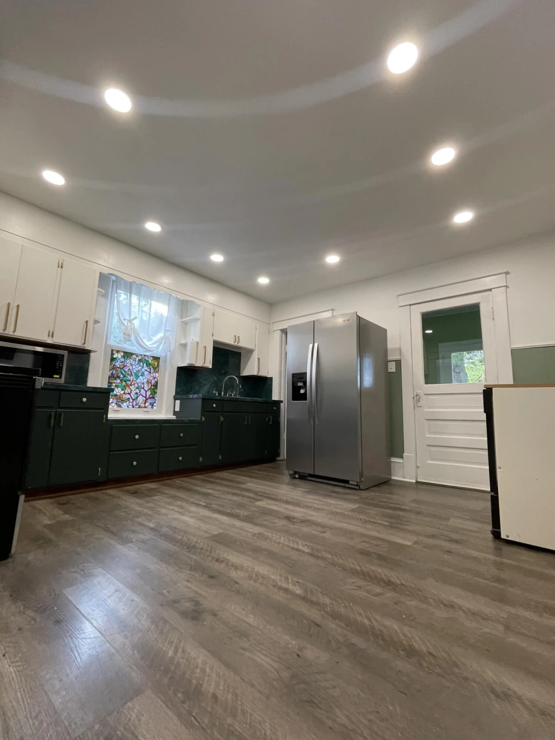 216 Augusta AVE - Photo 5