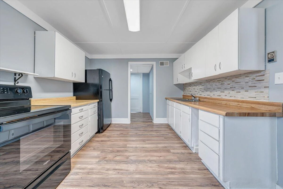 801 Bedford RD - Photo 12