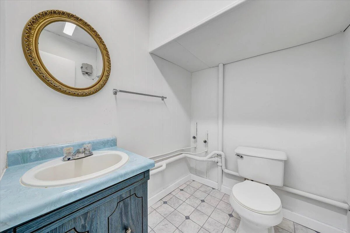 801 Bedford RD - Photo 8