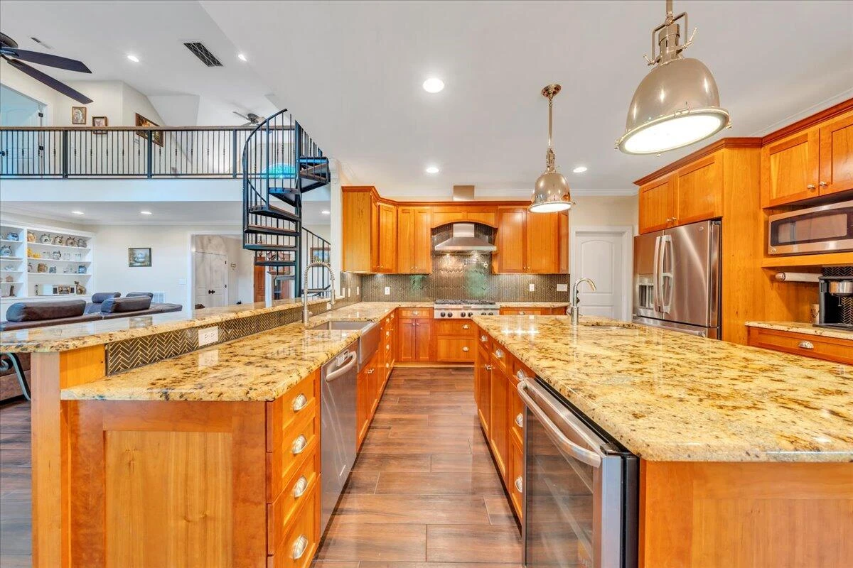 640 FLANDERS RD - Photo 15